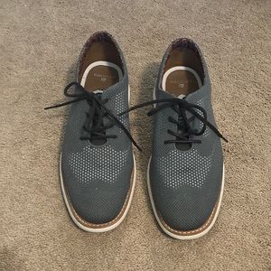 Ben Sherman dress shoes